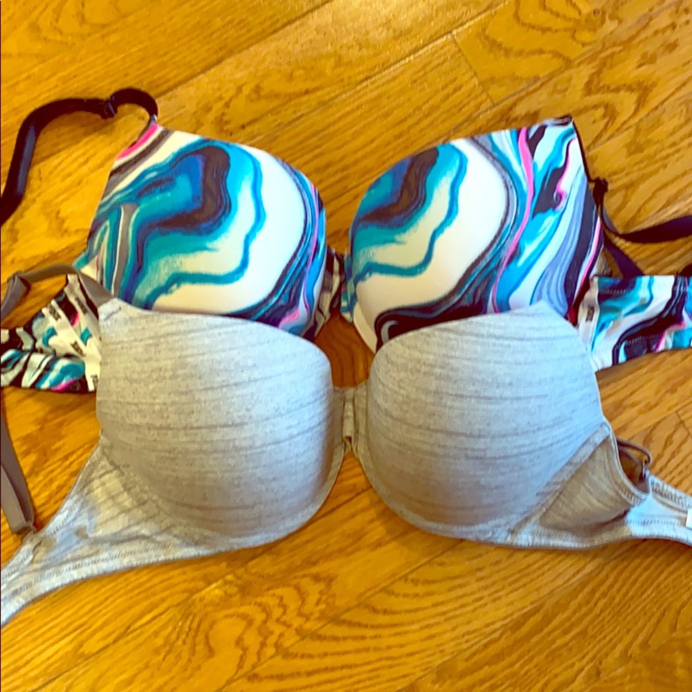 PINK Victoria’s Secret bras.
